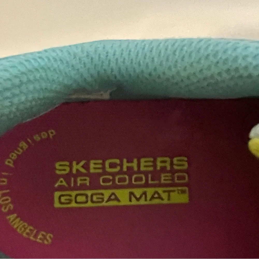 Skechers Go Run‎ Women’s size 6 Elevate Running Shoes Blue Pink Lace Up low top